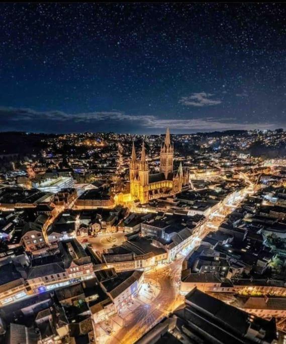 Truro City Escape المظهر الخارجي الصورة